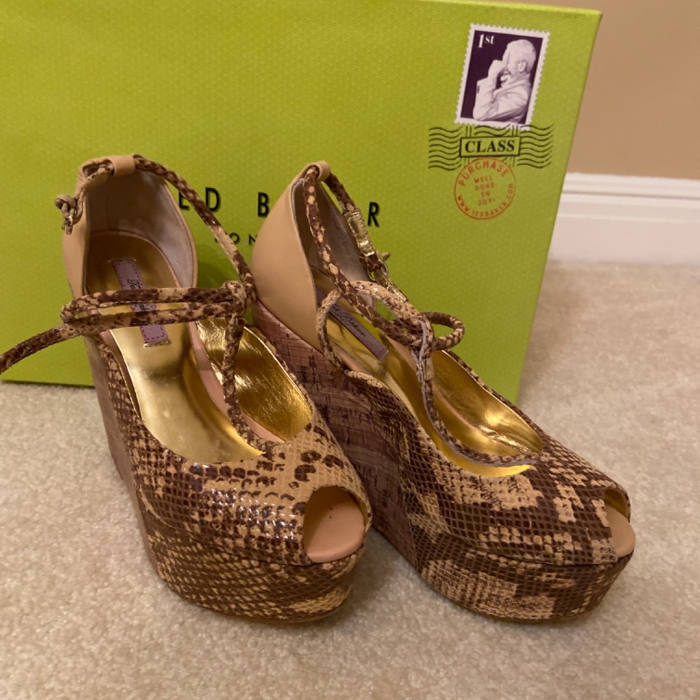 Ted Baker Wedge - Picture 2 of 5